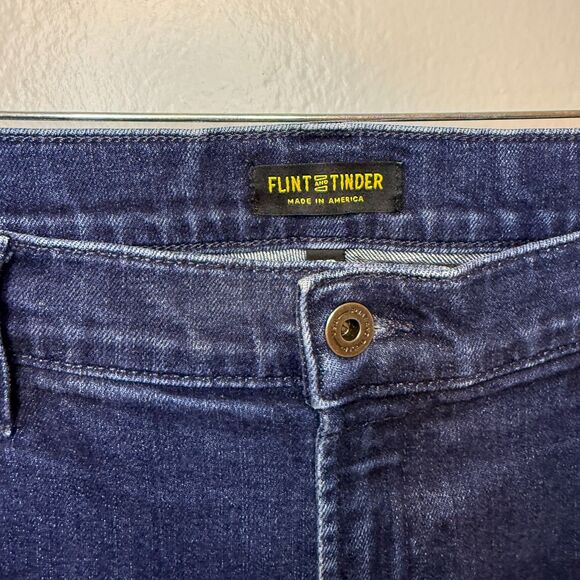 Flint and Tinder Jeans Mens 38x33 Blue Wash Slim Tapered Made in USA Denim - Picture 2 of 13